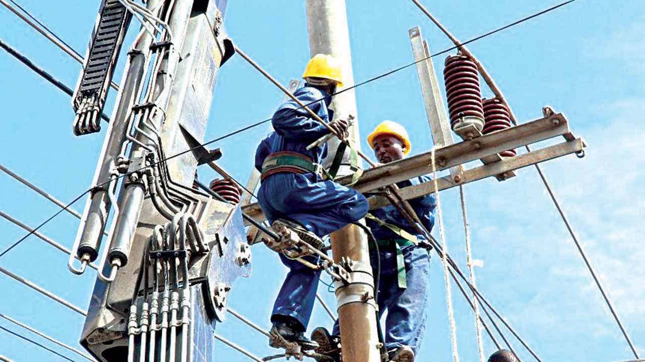 Nigeria’s Power Problem Persists As National Grid Collapses Again
